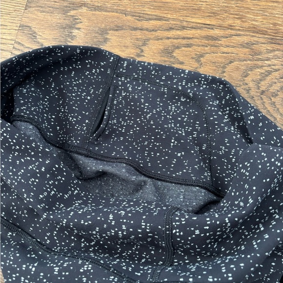 Lululemon Wunder Under High-Rise Tight 25" in Magnetized Jacquard Black White - Picture 7 of 10